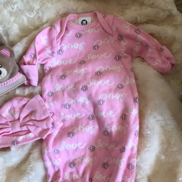 6 Piece Baby Preemie Girl Pink Love Set - Picture 7 of 8
